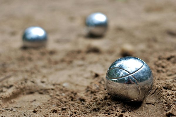 Séminaire pétanque : réinventer le team building avec convivialité et stratégie